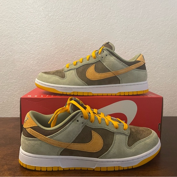 nike dunk low dusty olive mens stores